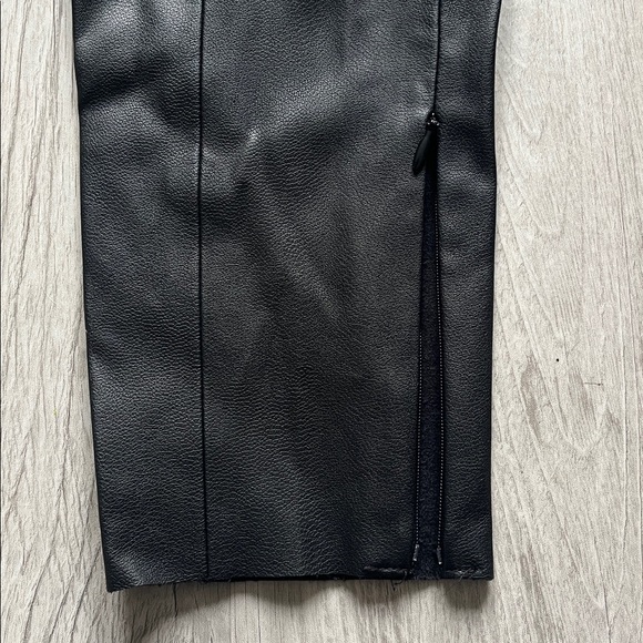 💕ZARA FAUX LEATHER PANT💕 - Picture 3 of 6